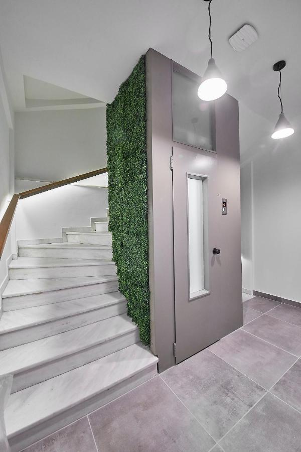 Be Based Near Acropolis, In An Exquisite Studio! أثينا المظهر الخارجي الصورة